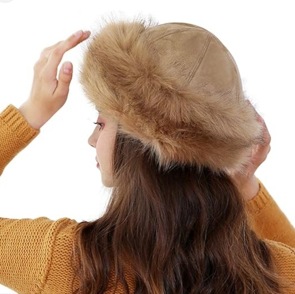 Vintage Mongolian Winter Coyote Fur Suede Fluffy Beanie Warm Thick Hat💚 - Picture 1 of 8